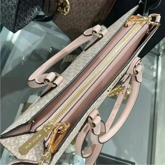 Michael Kors Sheila Medium Center Zip Satchel Bag - Picture 13 of 16